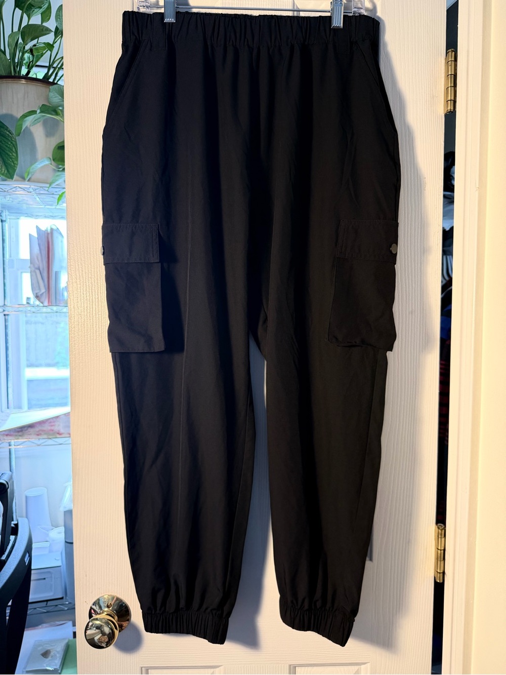 Feathers Black Cargo Jogger Pants Womens Sz XL